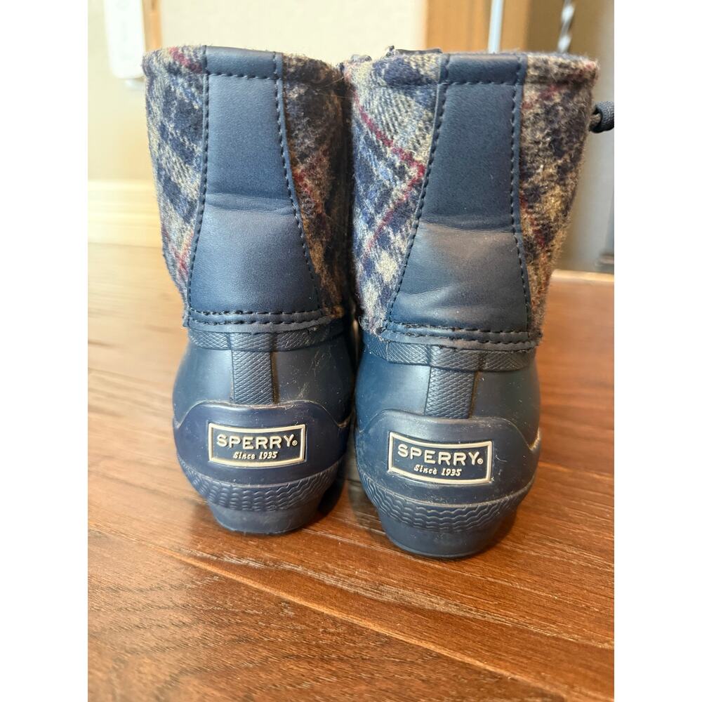 SPERRY Women’s Saltwater Duck Boot quilted flannel size 8.5 - Picture 5 of 7